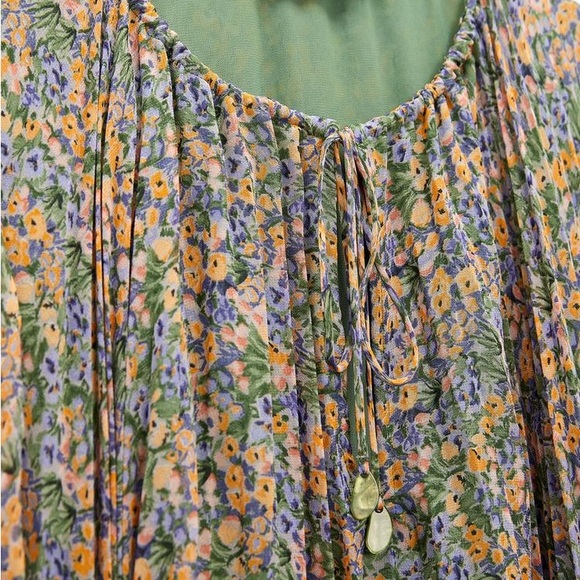 Zara- Printed Pleated mini dress - Picture 3 of 9